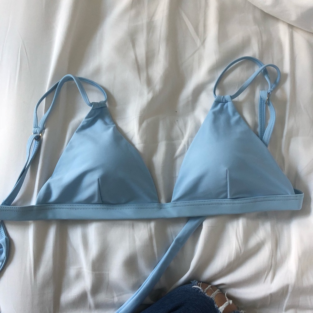 Monday Swimwear Capri Top Size L Sky Blue